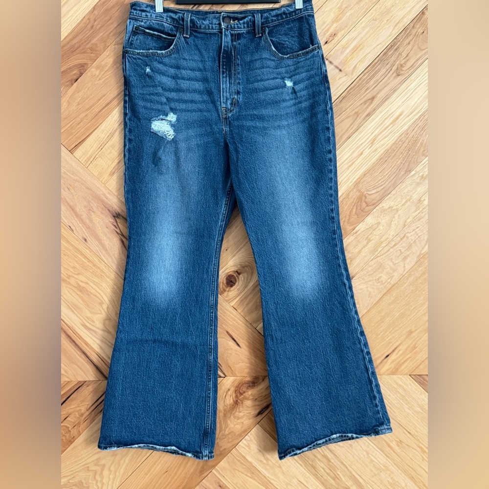Levi’s 70s High Flare - size 33